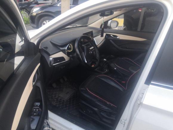 [宁波·浙B] 二手宝骏宝骏3602018款 1.5L 手动豪华型 国V