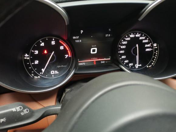 [北京·京Q] 二手阿尔法罗密欧Giulia2017款 2.0T 200HP 豪华版