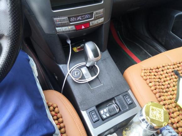 [青岛·鲁B] 二手斯巴鲁力狮2010款 2.0i豪华旅行版