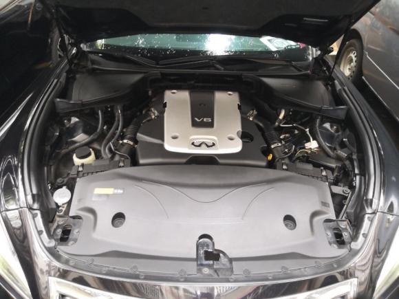 [深圳·粤B] 二手英菲尼迪英菲尼迪Q702017款 Q70L 2.5L 精英版