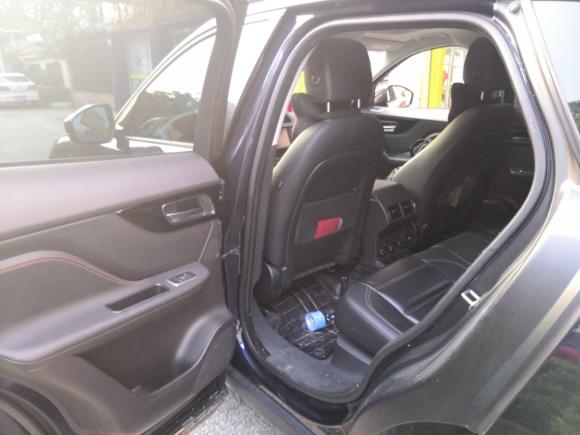 [广州·粤A] 二手捷豹捷豹F-PACE2016款 2.0T 两驱都市尊享版