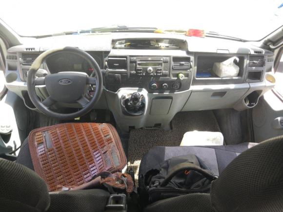 [成都·川A] 二手福特新世代全顺2009款 2.4T柴油标准型短轴中顶国III