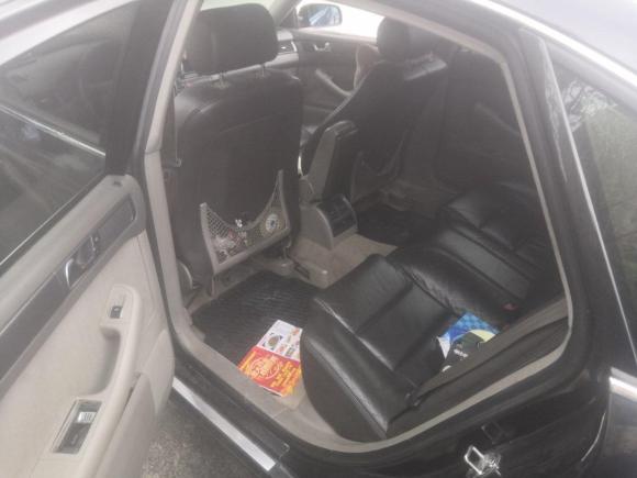 [佛山·粤A] 二手奥迪奥迪A62004款 1.8T 自动基本型