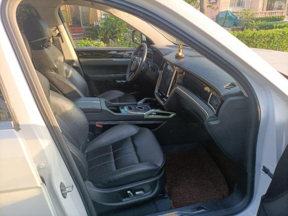 [上海·皖A] 二手众泰众泰T8002018款 2.0T 自动尊贵智联型 7座