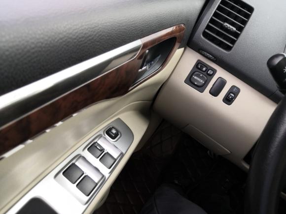 [广州·粤R] 二手三菱帕杰罗・劲畅2013款 3.0L 自动两驱豪华版