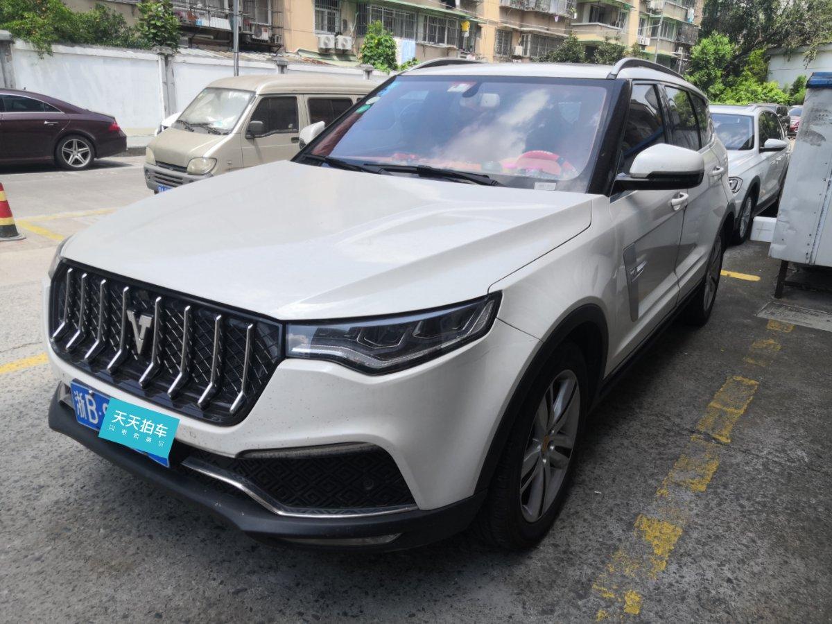 38万买众泰众泰t700,4年后转卖贬值10.03万,车主哭了:开玩笑吧?