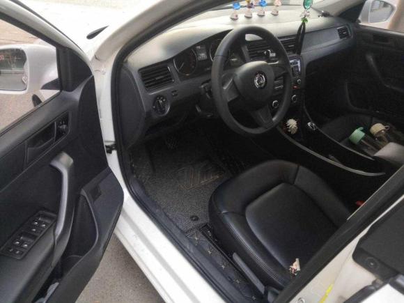 [义乌·浙D] 二手斯柯达昕动2016款 改款 1.4L 手动前行版