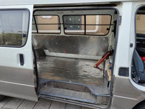 [义乌·浙G] 二手福田福田风景2014款 2.5T快运标准型长轴版高顶4J25TC