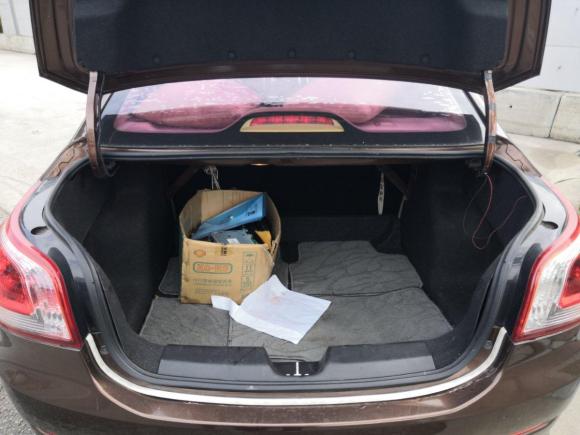 [广州·粤L] 二手宝骏宝骏6302014款 1.5L 手动标准型