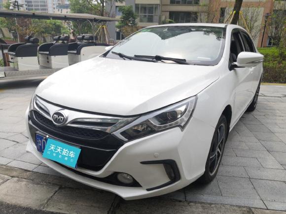 比亚迪秦2014款 1.5T 酷黑骑士旗舰型「上海二手车」「天天拍车」