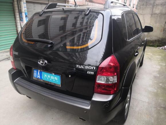 现代途胜2006款 2.0l 手动四驱豪华型二手车 1.46万_天天拍车