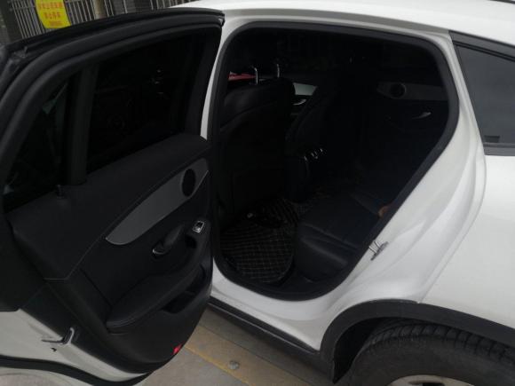 [佛山·鄂A] 二手奔驰奔驰GLC2020款 GLC 260 4MATIC 轿跑SUV