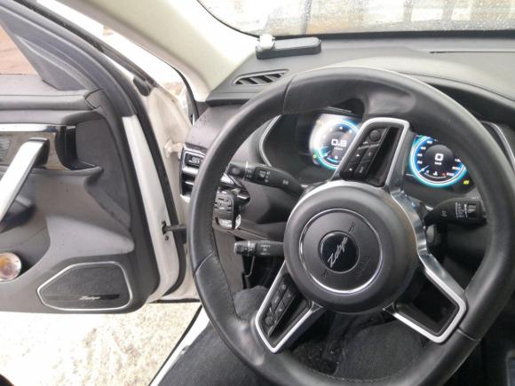 [上海·陕C] 二手众泰众泰T5002018款 1.5T 自动智能互联尊贵型