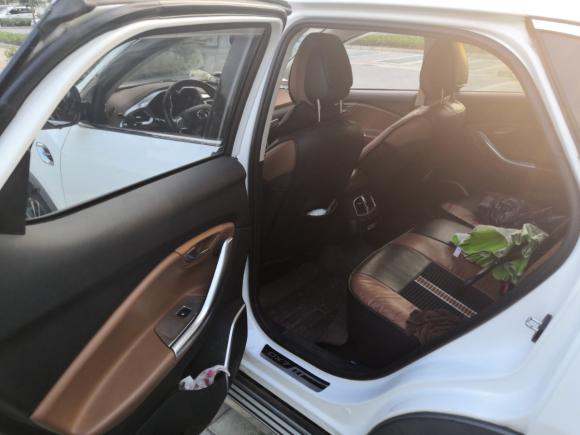 [广州·苏E] 二手东南东南DX72015款 1.5T 自动尊贵型