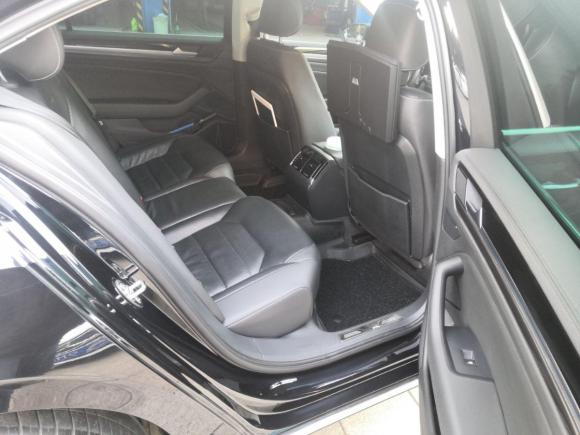 [无锡·吉A] 二手大众辉昂2018款 改款 380TSI 两驱商务版