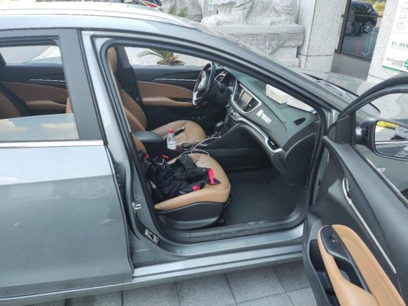 [苏州·苏E] 二手别克阅朗2018款 18T 自动旗舰型