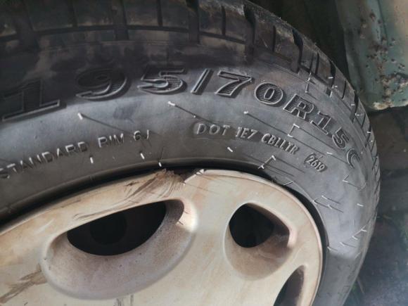 [南昌·赣A] 二手金杯金杯海狮2014款 2.0L第五代翔运舒适1型4G20C