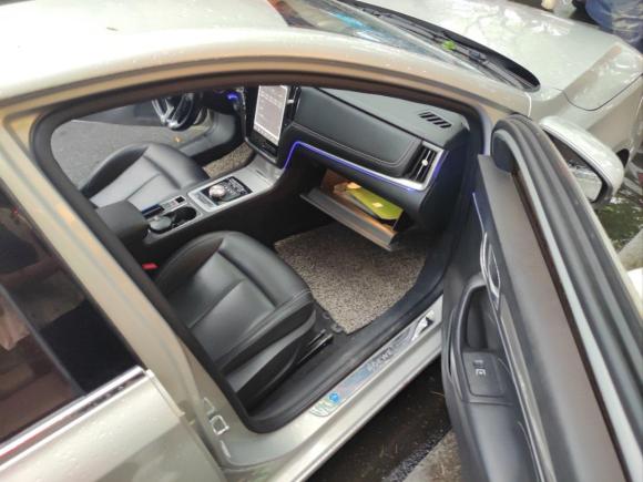 [温州·浙A] 二手荣威荣威ei62017款 45T 混动互联智享版