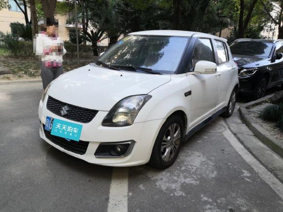 铃木雨燕2013款 1.5L 自动标准版「上海二手车」「天天拍车」
