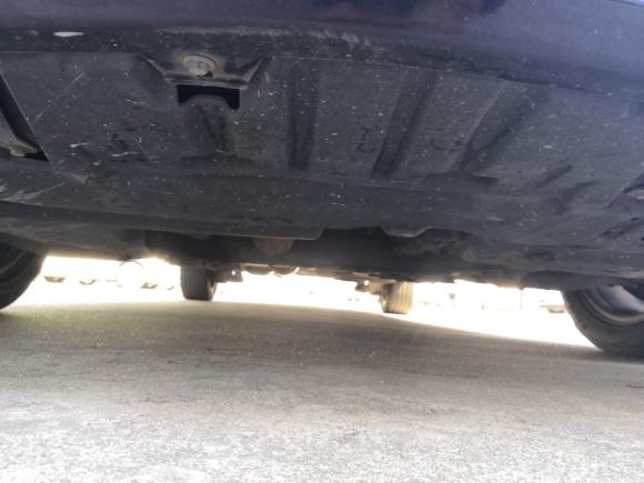 [深圳·粤B] 二手比亚迪比亚迪M62013款 2.4L 自动尊贵型