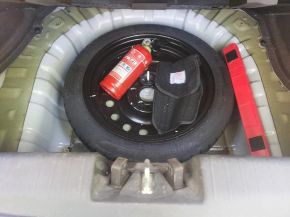 [苏州·苏E] 二手奇瑞瑞虎3x2018款 1.5L 自动精英版