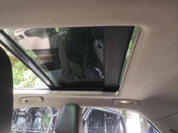 [西安·陕A] 二手克莱斯勒克莱斯勒300C2012款 3.6L 豪华版