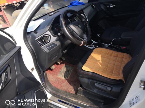 [南京·苏A] 二手一汽森雅R72016款 1.6L 手动豪华型