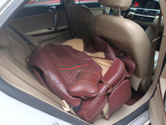 [义乌·浙G] 二手荣威荣威5502012款 550 1.8L 手动超值版