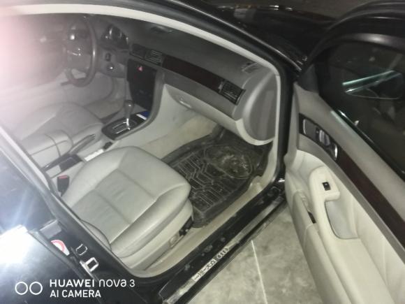 [济南·鲁A] 二手奥迪奥迪A62004款 2.8L 豪华型