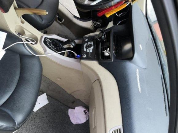 [佛山·粤X] 二手东南V5菱致2012款 1.5L CVT舒适型