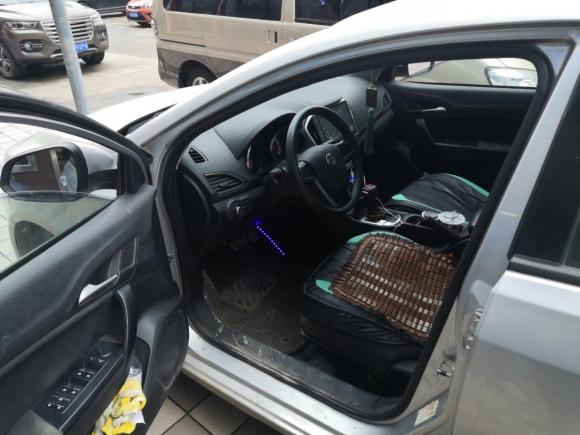 [西安·陕A] 二手MG锐行2015款 1.5T 自动风尚版