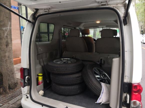 [成都·川A] 二手日产日产NV2002014款 1.6L CVT尊享型 国IV