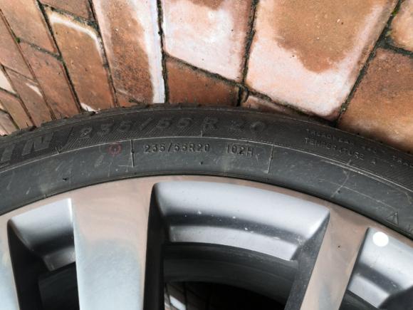 [无锡·苏B] 二手凯迪拉克凯迪拉克XT62020款 28T 六座四驱豪华型