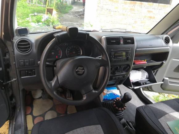 [佛山·粤Y] 二手铃木吉姆尼2010款 1.3 MT时尚限量版