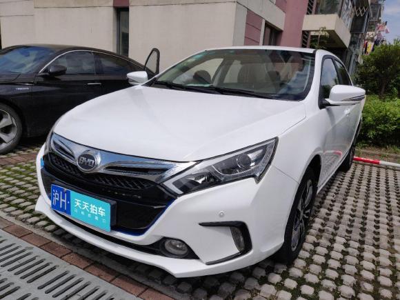 比亚迪秦2015款 1.5T 双冠旗舰Plus版「上海二手车」「天天拍车」