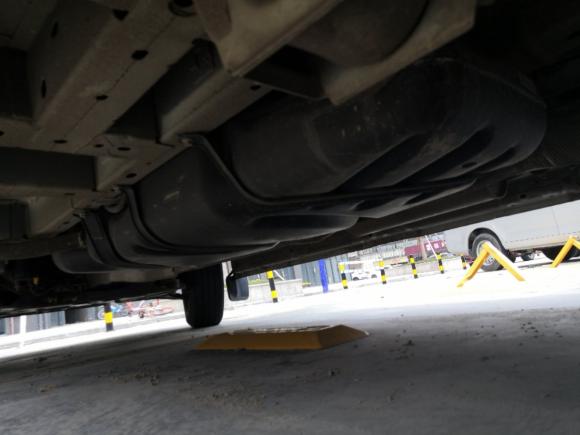 [佛山·粤A] 二手福特全顺2017款 2.0T柴油多功能商用车中轴中顶国V