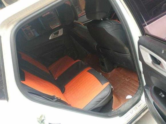 [义乌·浙H] 二手中华中华V32015款 1.5L 自动精英型