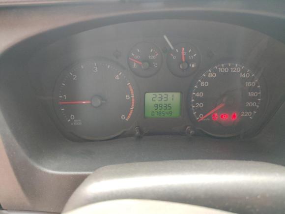 [济南·鲁A] 二手福特新世代全顺2016款 2.2T长轴6/7座中顶多功能车