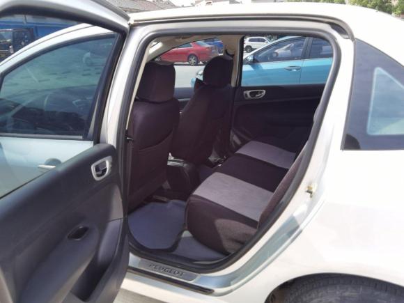 [无锡·苏B] 二手标致标致3072010款 三厢 1.6L 手动舒适版