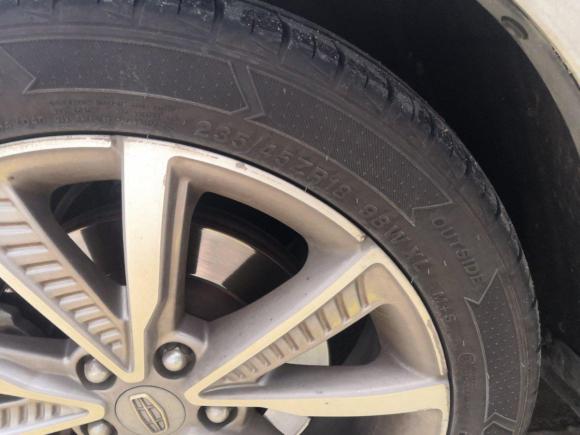 [济南·鲁A] 二手吉利汽车博瑞GE新能源2018款 1.5T PHEV 耀领版