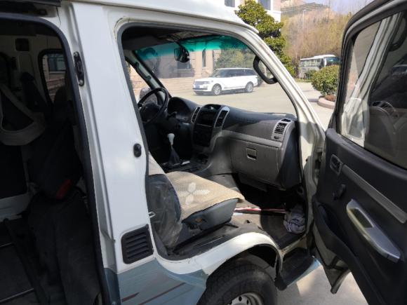 [青岛·鲁B] 二手福田福田风景2014款 2.5T快运标准型短轴版高顶4J25TC