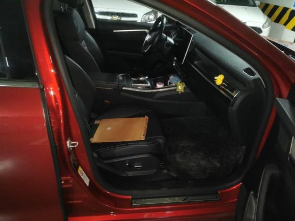 [成都·粤B] 二手比亚迪秦Pro新能源2018款 DM 1.5TI 自动智联锐耀型