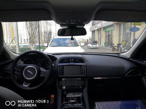 [青岛·鲁B] 二手捷豹捷豹F-PACE2016款 2.0T 两驱都市尊享版