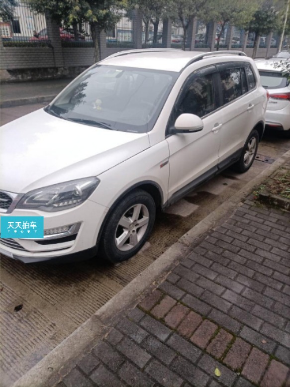 34万的众泰大迈x5现在还值几万?车主:知道真相的我眼泪掉下来!