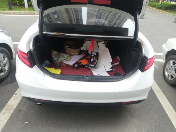 [武汉·鄂A] 二手阿尔法罗密欧Giulia2017款 2.0T 200HP 精英版