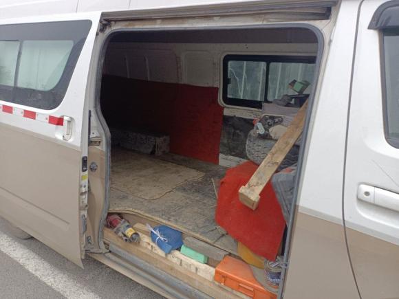 [西安·陕A] 二手福田风景G72017款 2.0L长轴商运版厢货高顶4座4Q20M