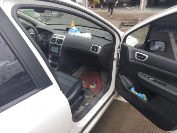 [宁波·鄂F] 二手标致标致3072012款 两厢 1.6L 手动舒适版