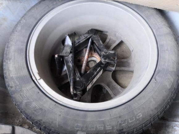 [济南·鲁A] 二手比亚迪比亚迪e52016款 300 豪华型