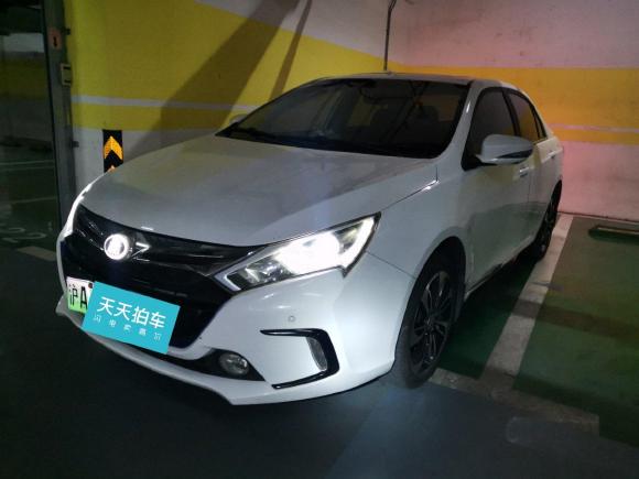 比亚迪秦2015款 1.5T 双冠旗舰Plus版「上海二手车」「天天拍车」