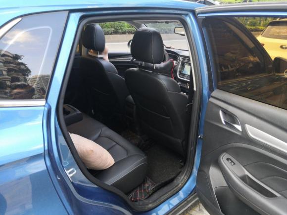 [广州·赣D] 二手荣威荣威RX32018款 18T 自动互联网智尊版